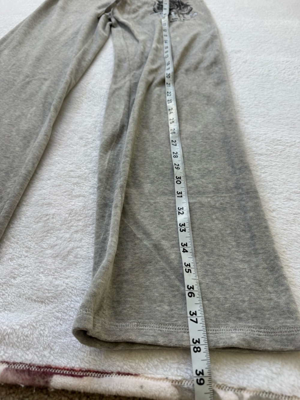 Y2K Juicy Couture Gray Graphic Drawstring Sweatpants - Picture 6 of 8
